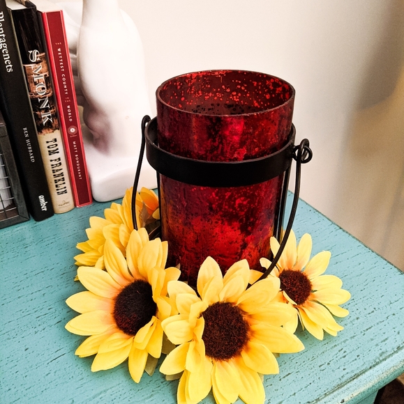 Sunflower Candleholder Skirt Decor - Picture 3 of 5